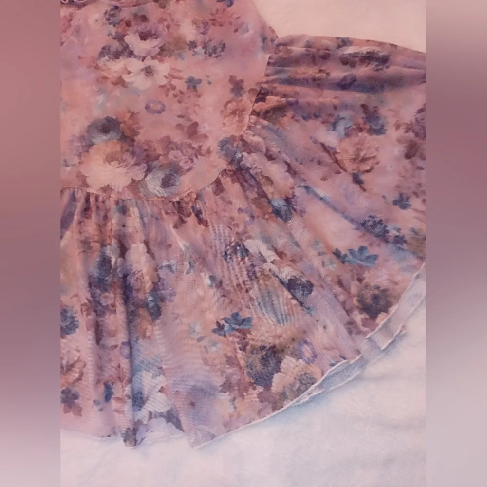 **NWOT** Floral (Sheer) Nighty 👗 🌺 - Picture 11 of 15